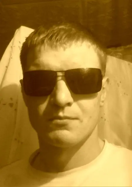 Я Алексей, 42, из Гродно, ищу знакомства без обязательств