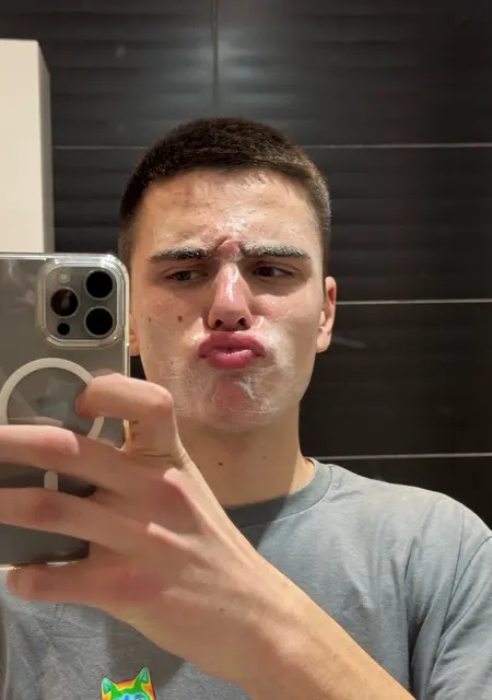 Володимир из Варшавы, ищу на сайте открытые отношения