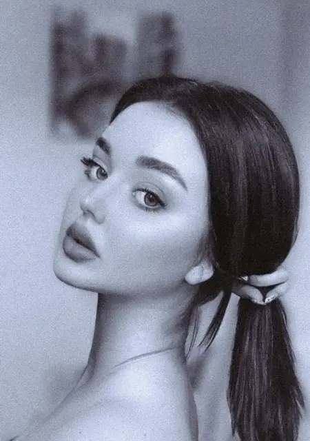 Я Juliet, 23, знакомлюсь в Риме