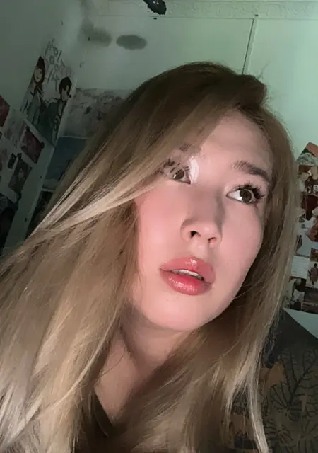 Я Olenna, 22, знакомлюсь на одну ночь в Алматы