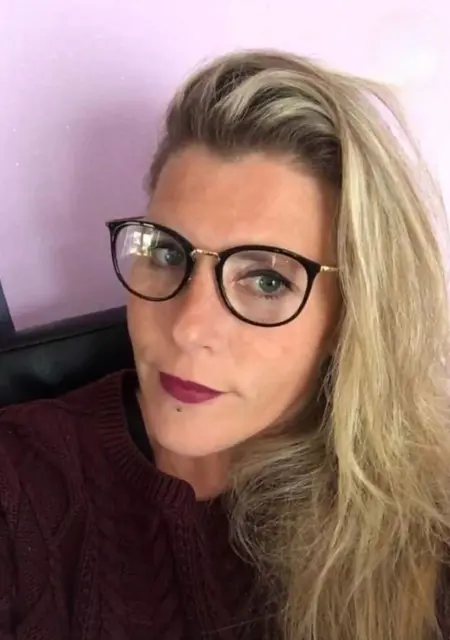 Delphine из Парижа, мне 44, познакомлюсь