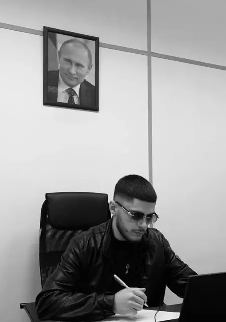 Gago de Málaga, tengo 20 años, listo para conocer para lío de una noche