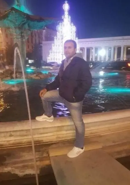 Я Bahadr, 33, знакомлюсь в Риме