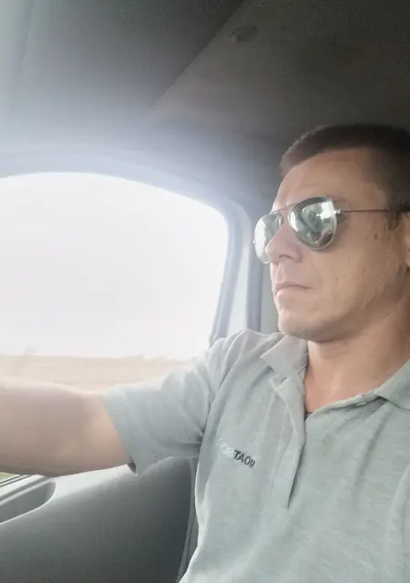 Домінік из Волочиска, мне 33, познакомлюсь для приятного времяпровождения