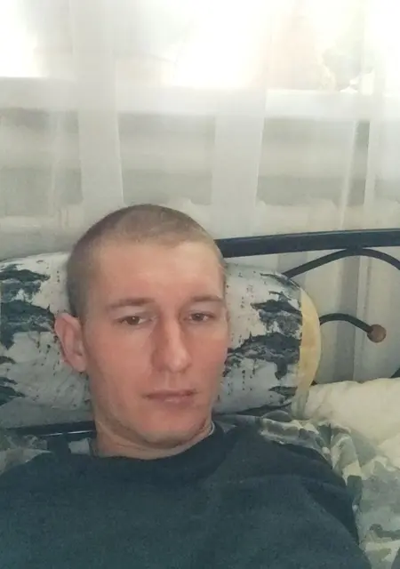 Я Андрей, 42, из Макеевки, ищу знакомства без обязательств