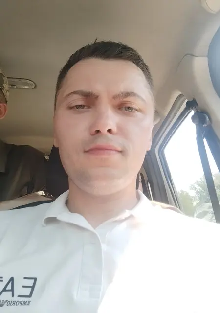 Я Yaroslav, 30 років з Хмельницького, шукаю знайомства на одну ніч