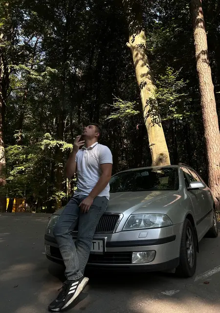 Roman из Львова, ищу на сайте знакомства на одну ночь