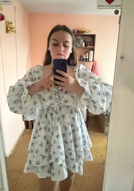 Я Каріна, 19 років, знайомлюсь для спілкування у Львів