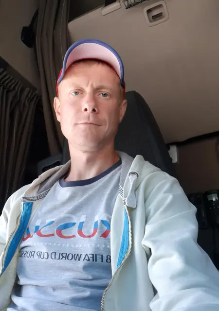 Я Женя, 41, знакомлюсь на одну ночь в Гомеле