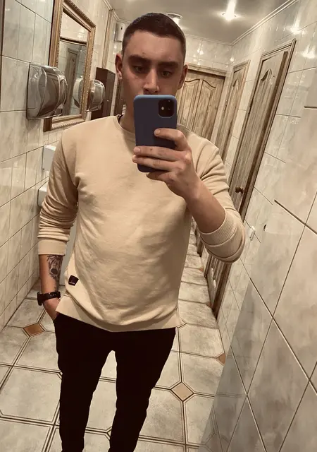 Я Виталий, 27, знакомлюсь без обязательств в Мариуполе