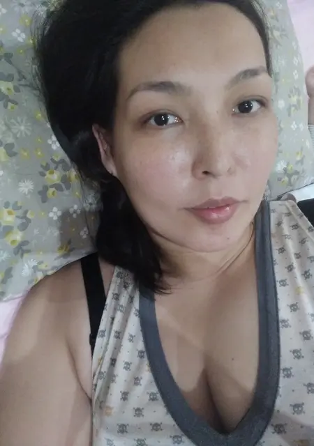 Я Kklm, 37, знакомлюсь на одну ночь в Алматы