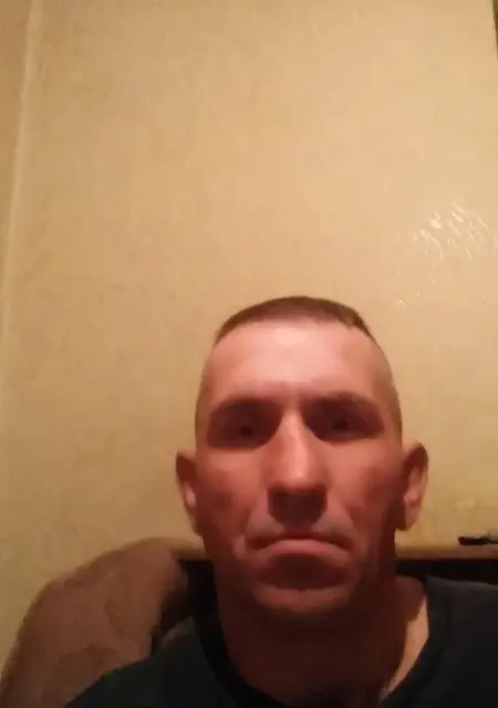 Я Юра, 47, из Каменского, ищу знакомство для приятного времяпровождения