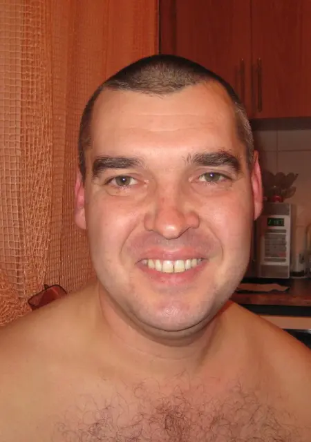 Игорь з Херсона, шукаю на сайті знайомства на одну ніч