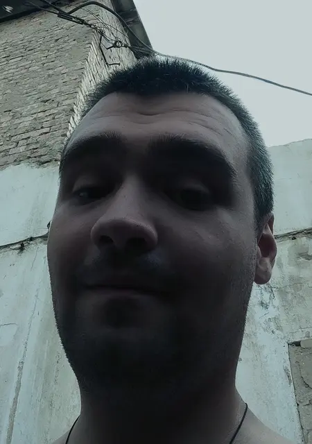 Владислав из Николаева, мне 27, познакомлюсь для общения
