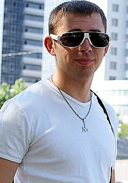 Дмитрий из Бобруйска, мне 43, познакомлюсь на одну ночь