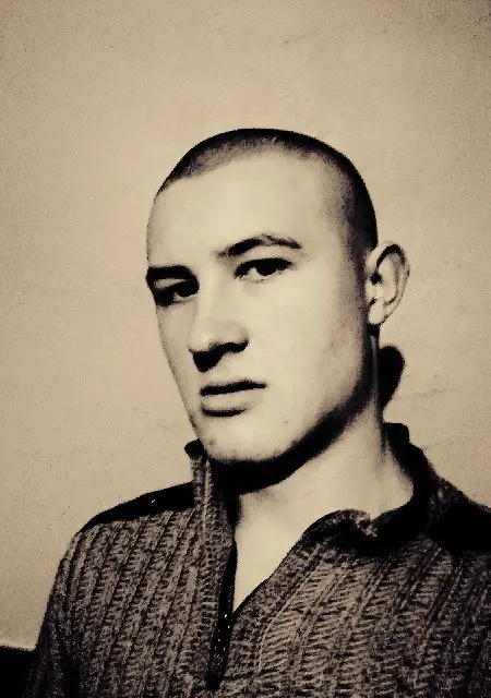 Михаил з Черкас, шукаю на сайті вірт