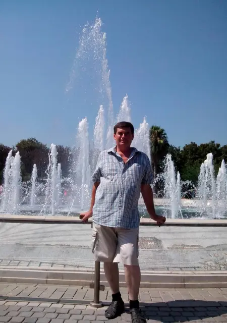 Юрий з Одеси, шукаю на сайті приємне проведення часу