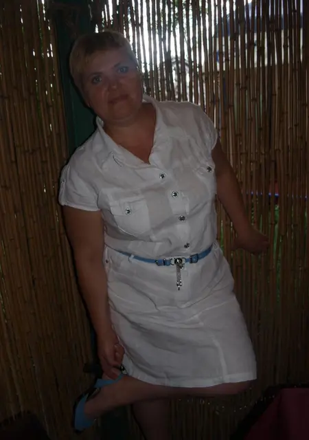 Маришка з Луганська, мені 50 років, познайомлюсь без зобов'язань