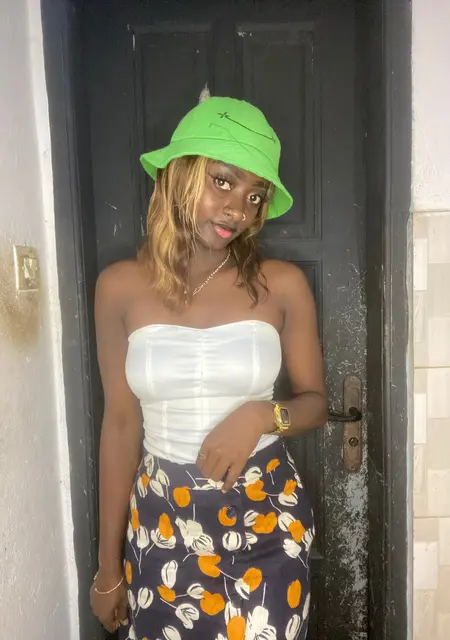 Я Ange, 26, знакомлюсь на одну ночь в Париже