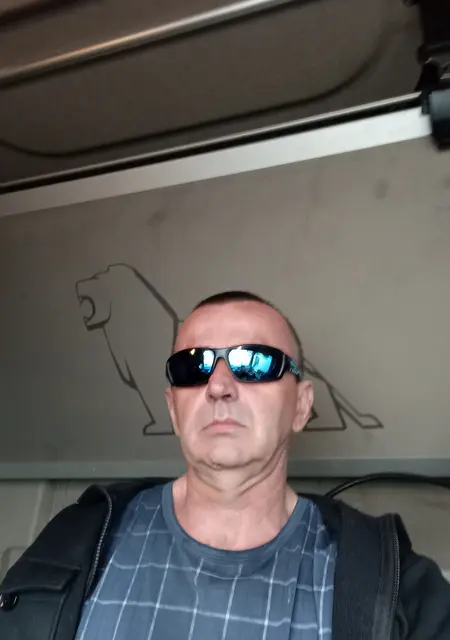 Alexander з Kovel, шукаю на сайті знайомства без зобов'язань