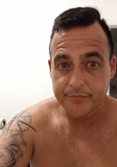 Soy Alvaro, 41 años, conociéndome para relación sin ataduras en Cádiz