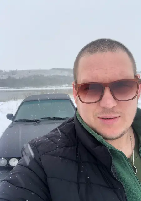 Артем из Хмельницкого, мне 31, познакомлюсь для открытые отношения