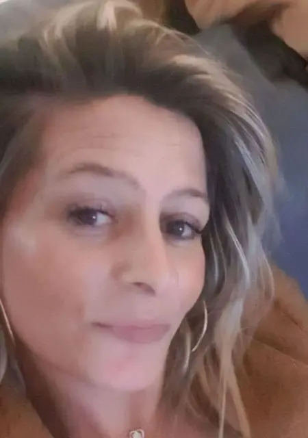 Я Amandine, 38, знакомлюсь в Париже