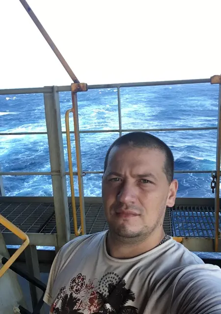 Я Олег, 40 років, знайомлюсь без зобов'язань у Черкасах