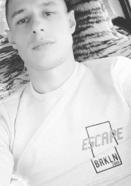 Evgeniy из Кишинёва, мне 33, познакомлюсь для приятного времяпровождения