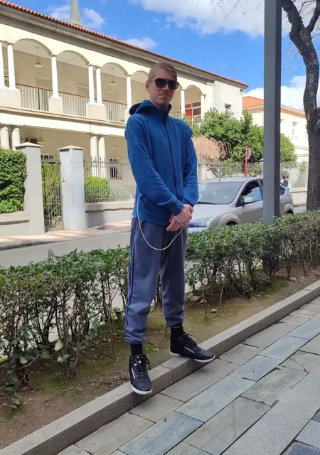 Kolya de Guadalajara, tengo 21 años, listo para conocer para relación a largo plazo