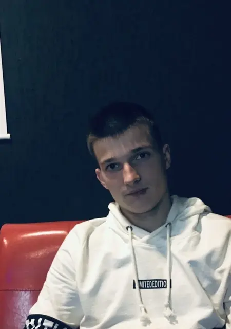 Петр из Минска, ищу на сайте приятное времяпровождение