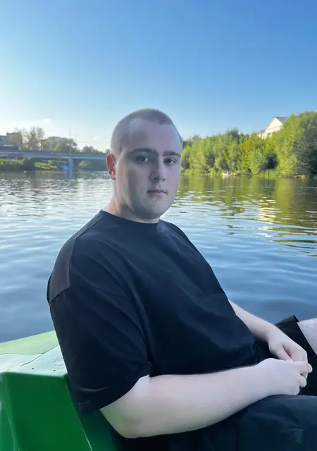 Я Никита, 19, из Праги, ищу знакомство для постоянных отношений