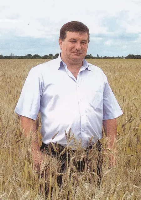 Я Николай, 61 років з Умани, шукаю знайомства без зобов'язань