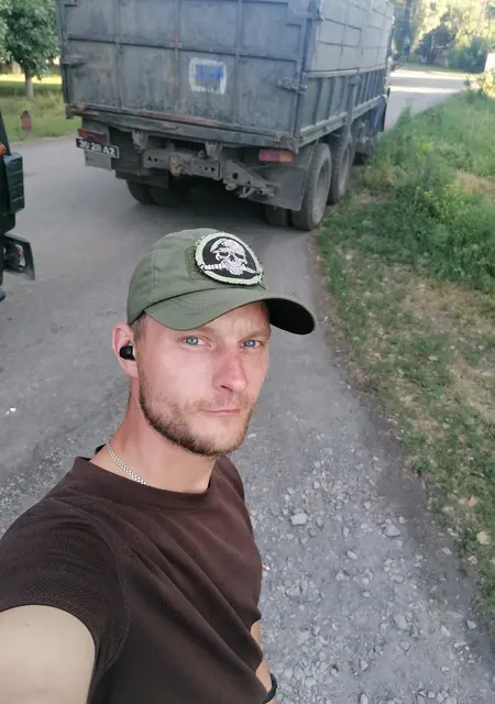 Я Юрий, 37, из Первомайского, ищу знакомство для приятного времяпровождения