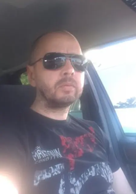 Дмитрий з Броварів, мені 50 років, познайомлюсь для вірт