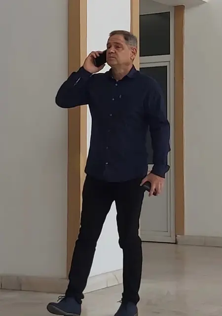 Я Nicusor, 55, знакомлюсь для вирта в Албе-юлии