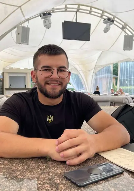 Руслан з Білої Церкви, мені 24 років, познайомлюсь на одну ніч