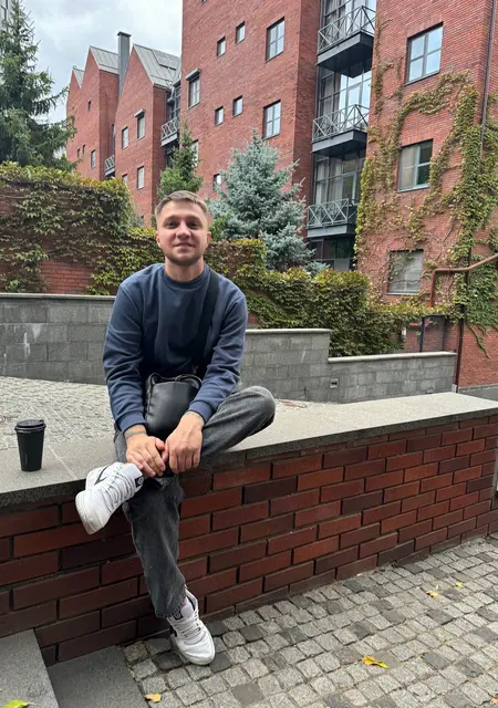 Oleg з Мелітополя, шукаю на сайті знайомства без зобов'язань