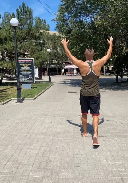 Я Марк, 30, из Бердянска, ищу знакомства на одну ночь