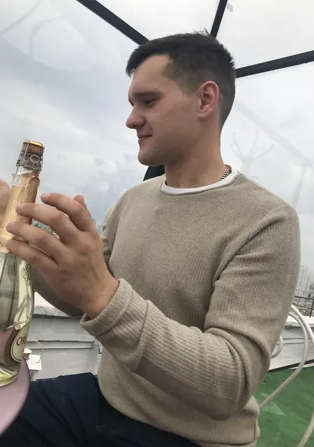 Дима з Ірпінь, мені 28 років, познайомлюсь для вірт