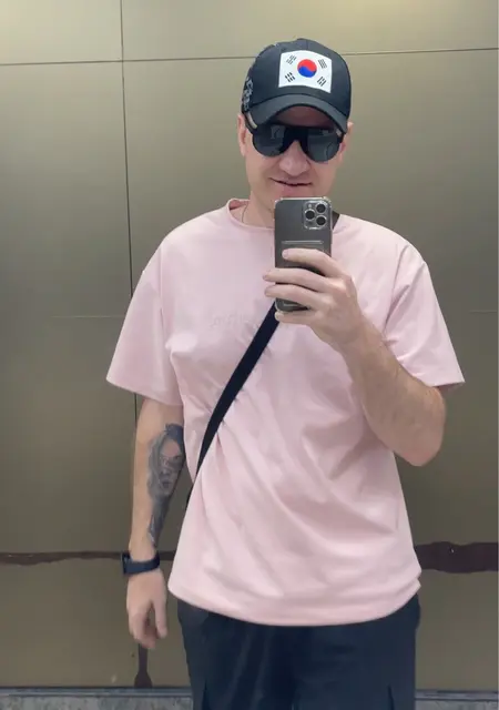 Я Андрей, 28, знакомлюсь без обязательств в Брюсселе