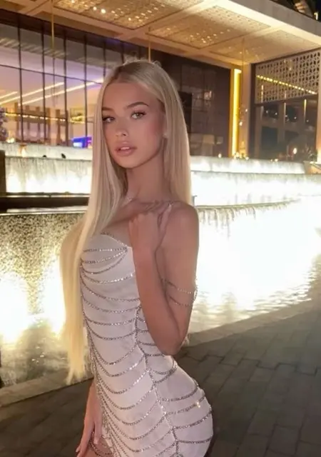 Я Олеся, 21, из Амстердама, ищу знакомства без обязательств