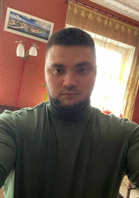 Алешка из Чугуева, мне 28, познакомлюсь без обязательств