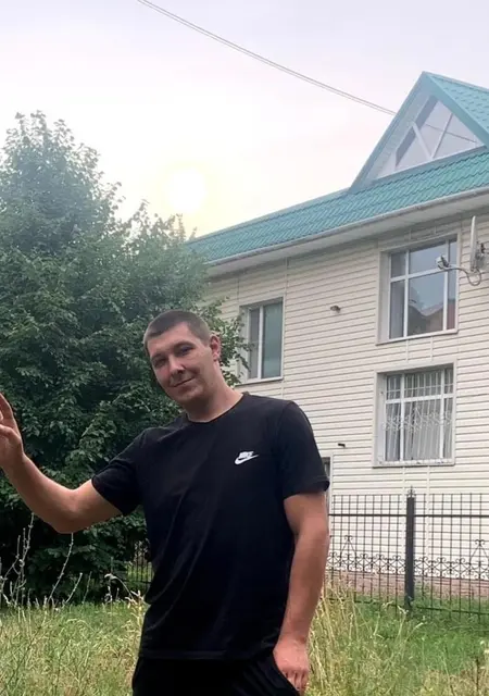 Влад з Ватутіне, шукаю на сайті знайомства на одну ніч