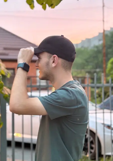 Саша из Милана, ищу на сайте знакомства без обязательств