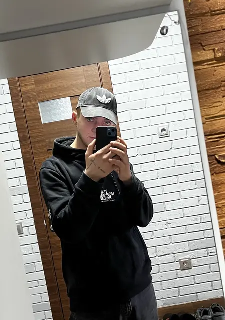 Я Roman, 24, знакомлюсь для вирта в Чорткове