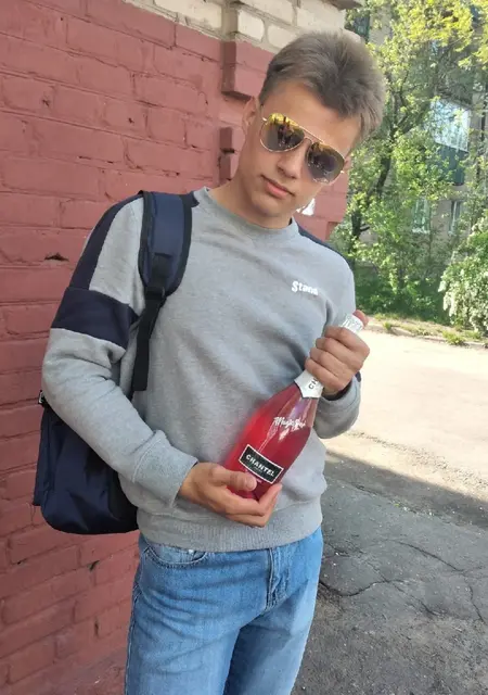 Я Свят, 23, знакомлюсь для открытые отношения в Молодечно