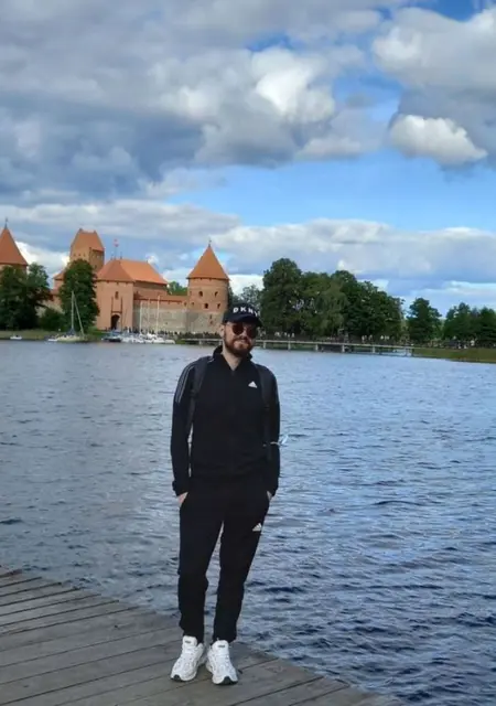 Aivaras from London, 29 years old, ready to meet