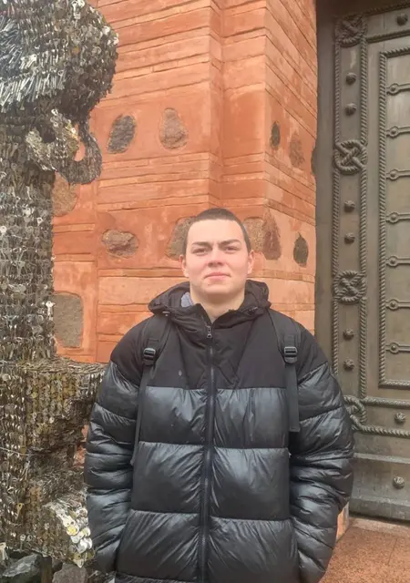 Олег з Чернігова, шукаю на сайті знайомства на одну ніч