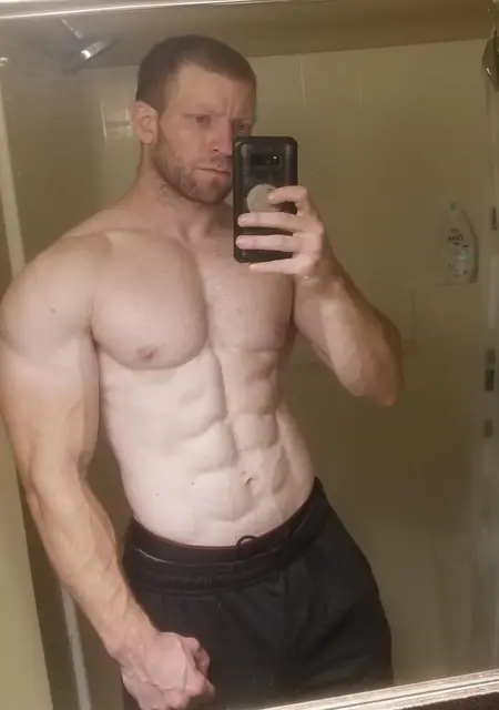 Я Levi, 25, знакомлюсь для вирта в Бертон-апон-Трент